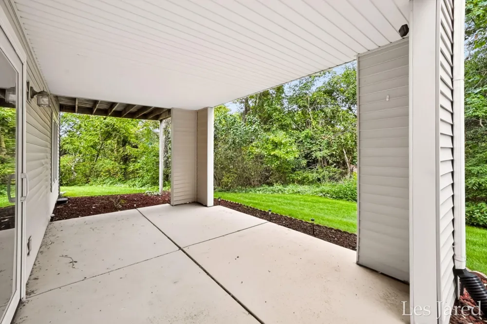635 Raven Court Middleville, MI 49333