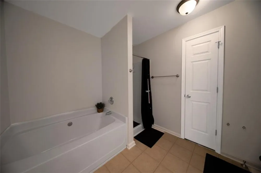 7070 Galloway Point Riverdale, GA 30296