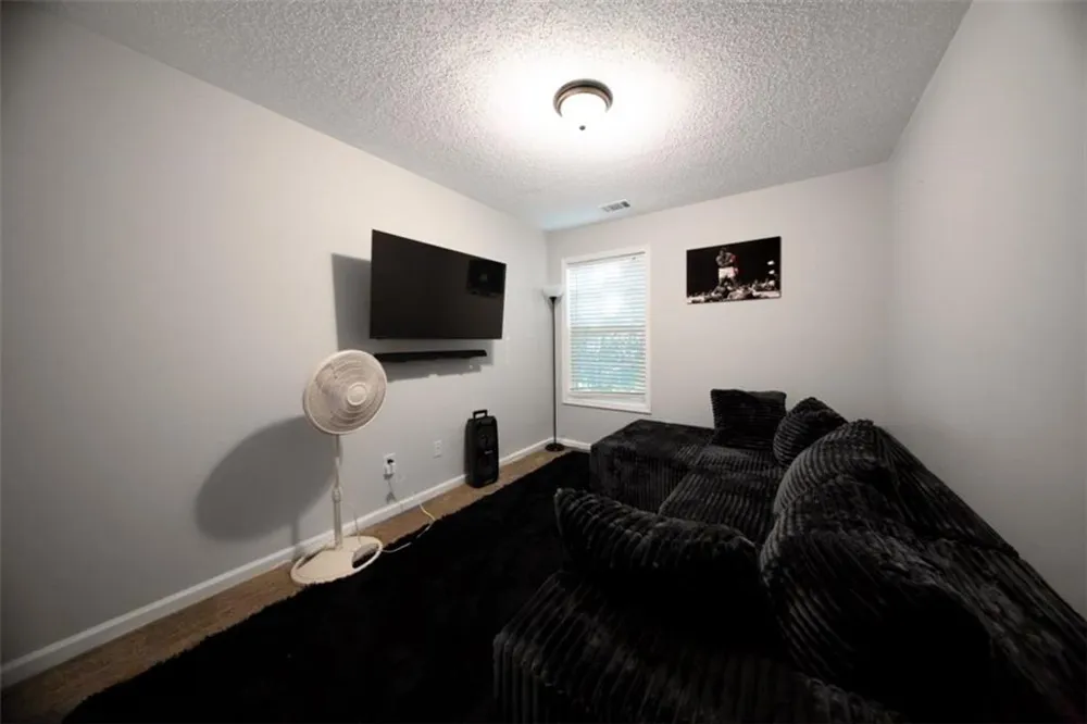 7070 Galloway Point Riverdale, GA 30296