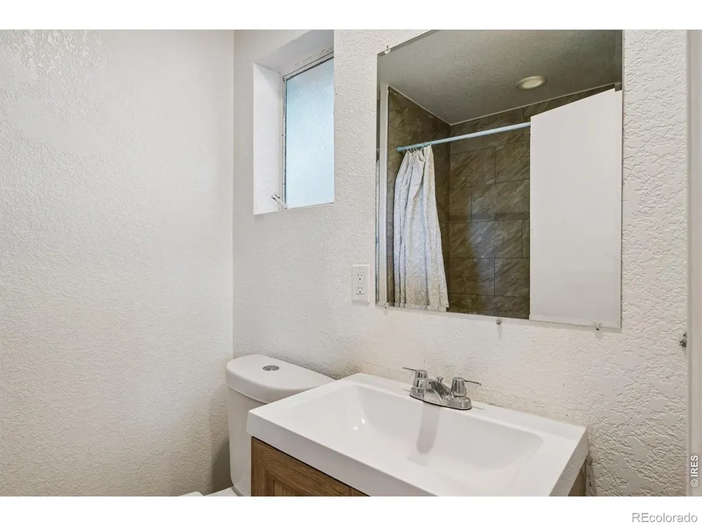 1325 Lima Street Aurora, CO 80010