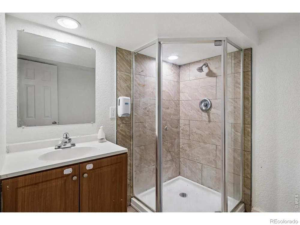 1325 Lima Street Aurora, CO 80010