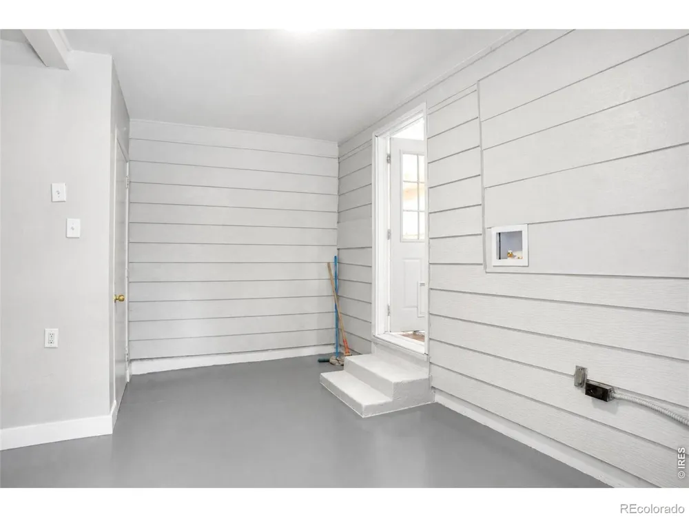1325 Lima Street Aurora, CO 80010