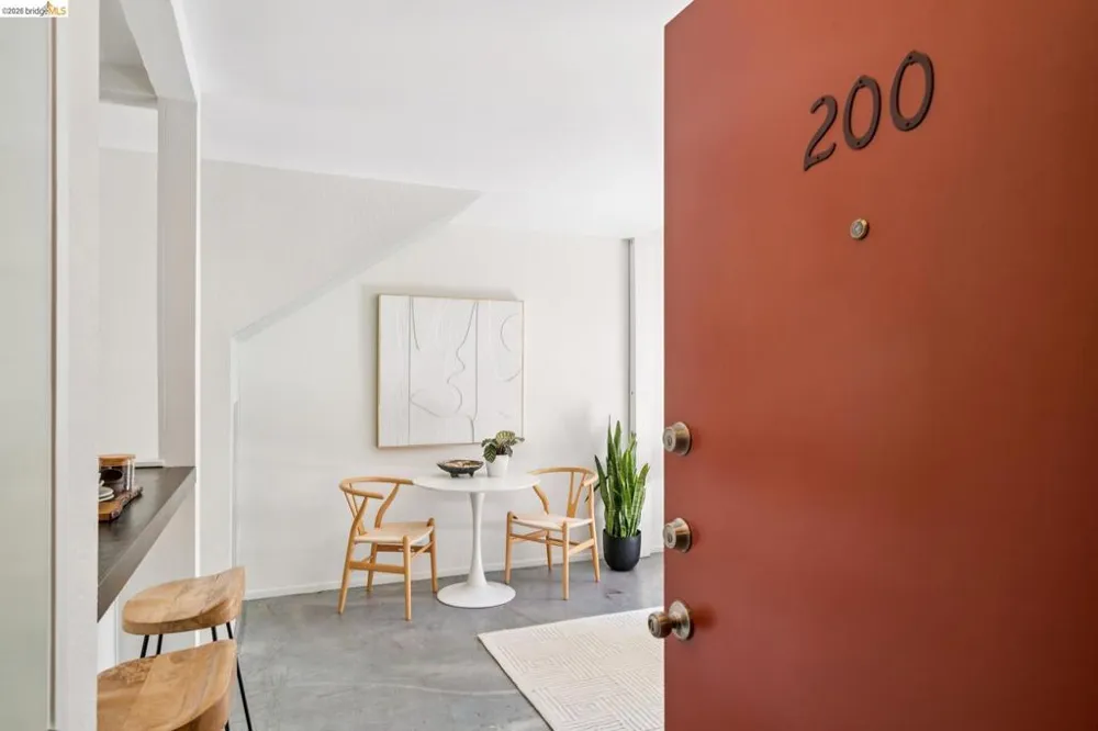 3751 Harrison St #200 Oakland, CA 94611