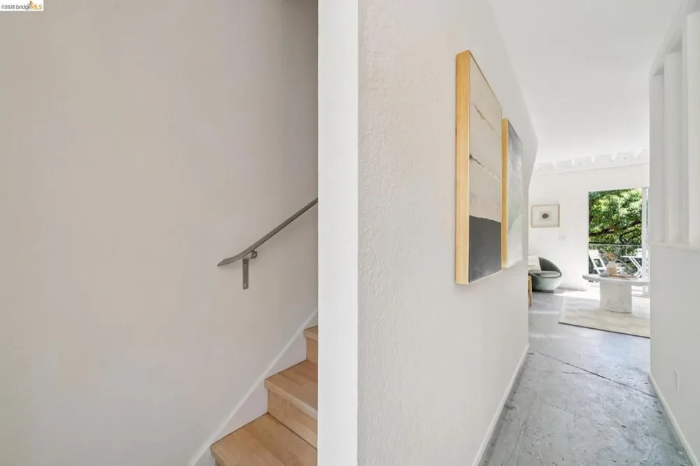 3751 Harrison St #200 Oakland, CA 94611