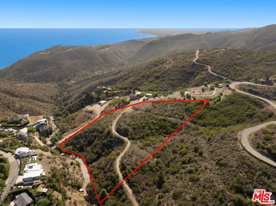 2826 Coralglen Drive Malibu, CA 90265