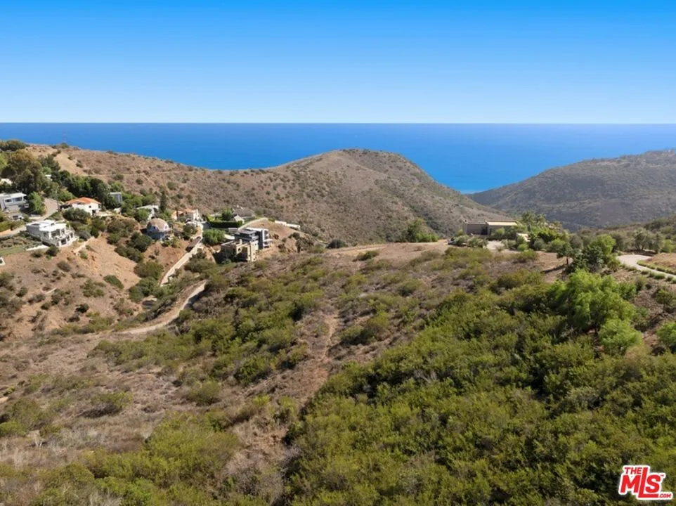 2826 Coralglen Drive Malibu, CA 90265