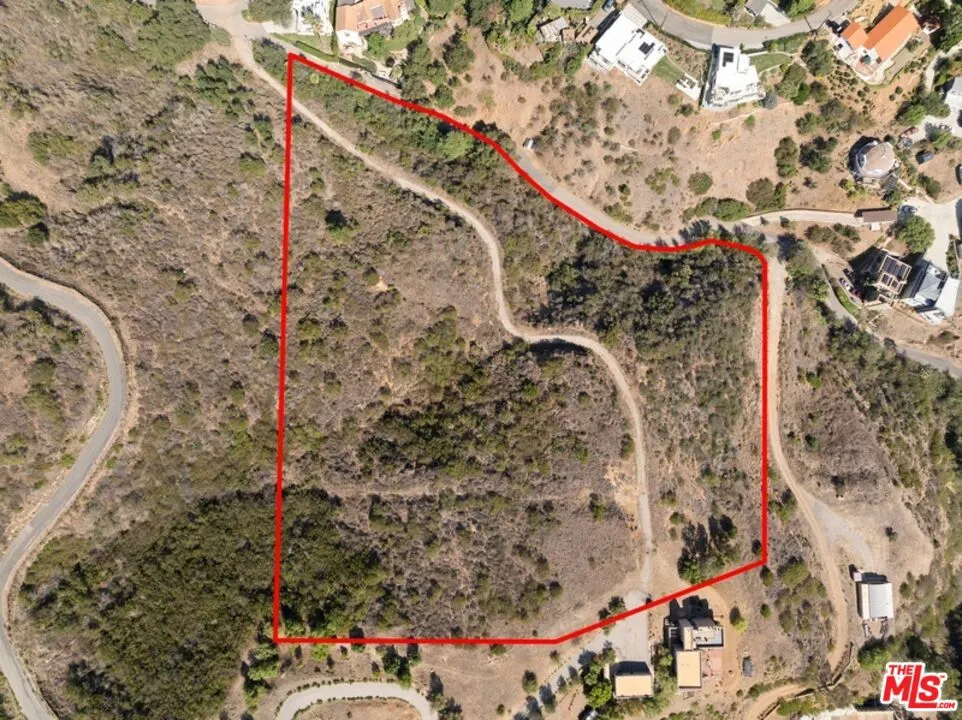 2826 Coralglen Drive Malibu, CA 90265