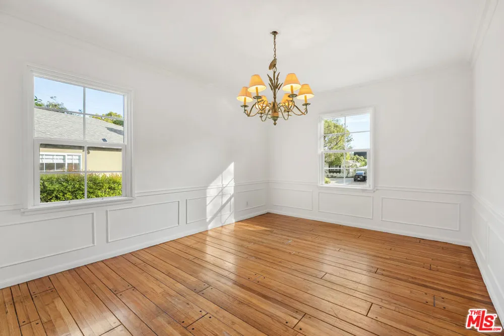 2244 Hillsboro Avenue Los Angeles, CA 90034