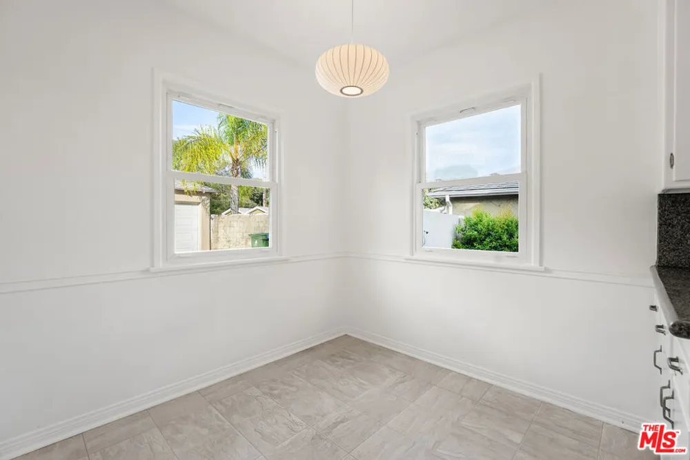 2244 Hillsboro Avenue Los Angeles, CA 90034