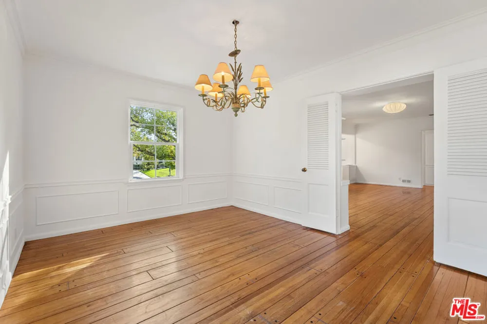 2244 Hillsboro Avenue Los Angeles, CA 90034