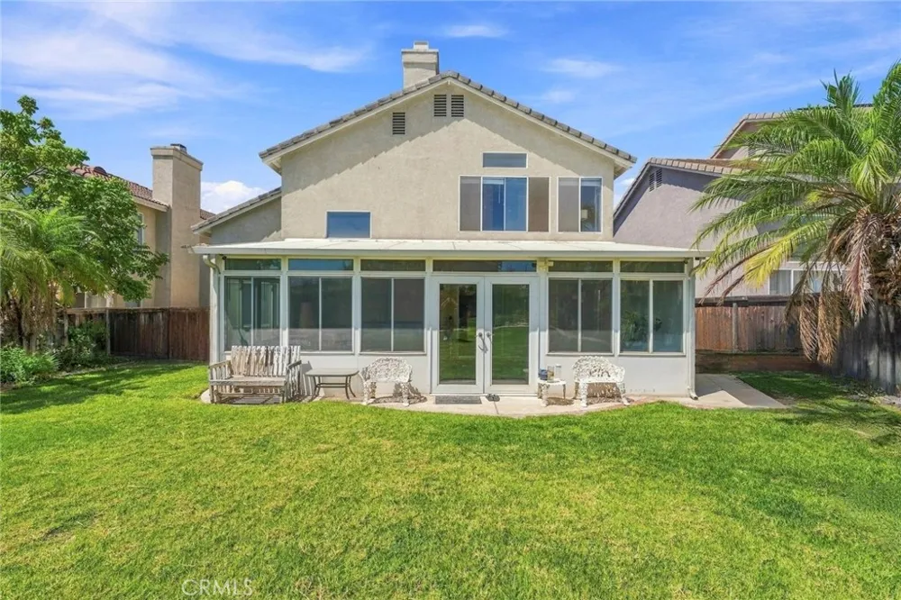 637 Avondale Corona, CA 92879