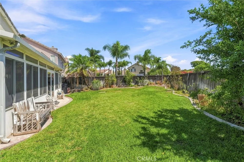 637 Avondale Corona, CA 92879