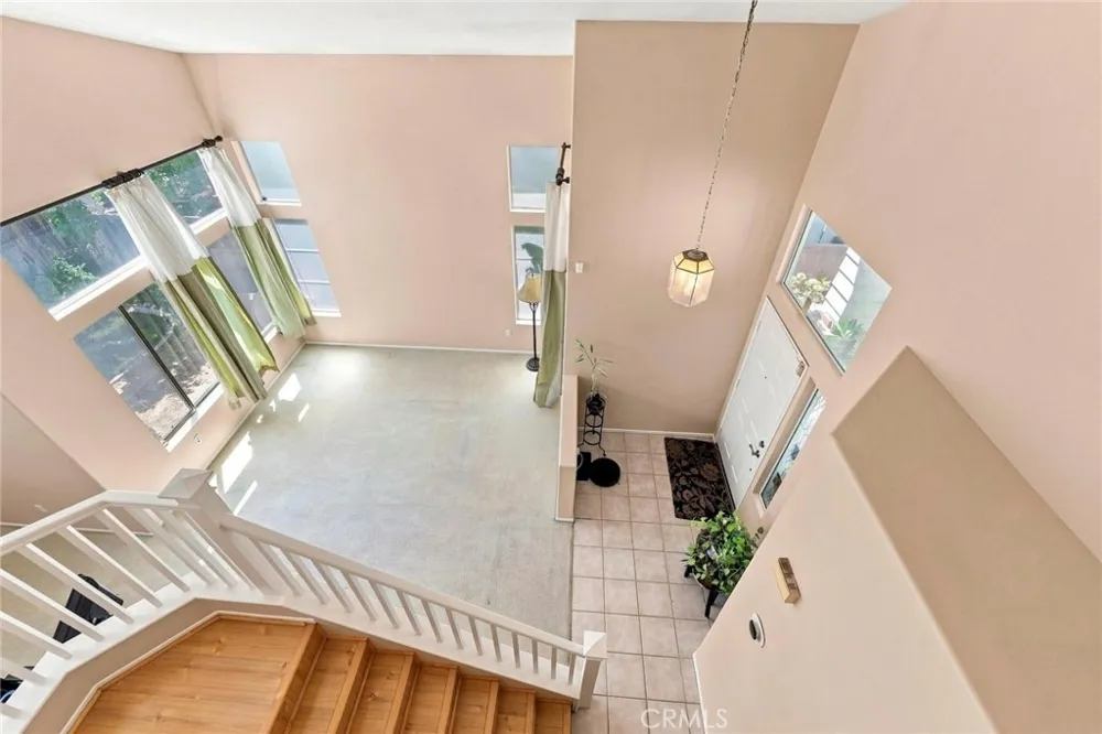637 Avondale Corona, CA 92879