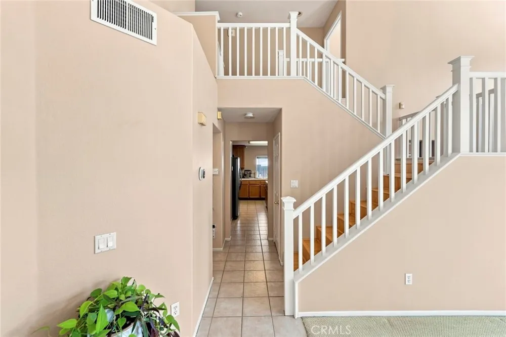 637 Avondale Corona, CA 92879