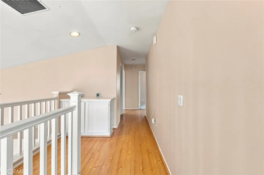 637 Avondale Corona, CA 92879