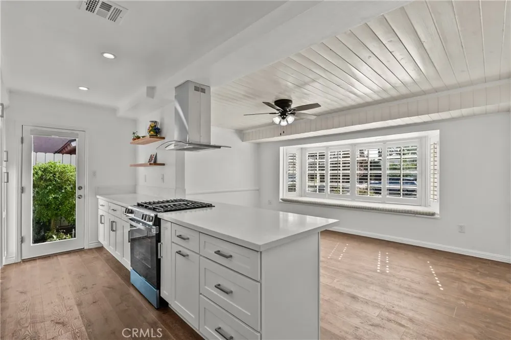 9632 Forbes Avenue Northridge, CA 91343