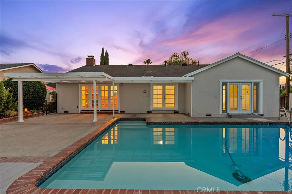 9632 Forbes Avenue Northridge, CA 91343