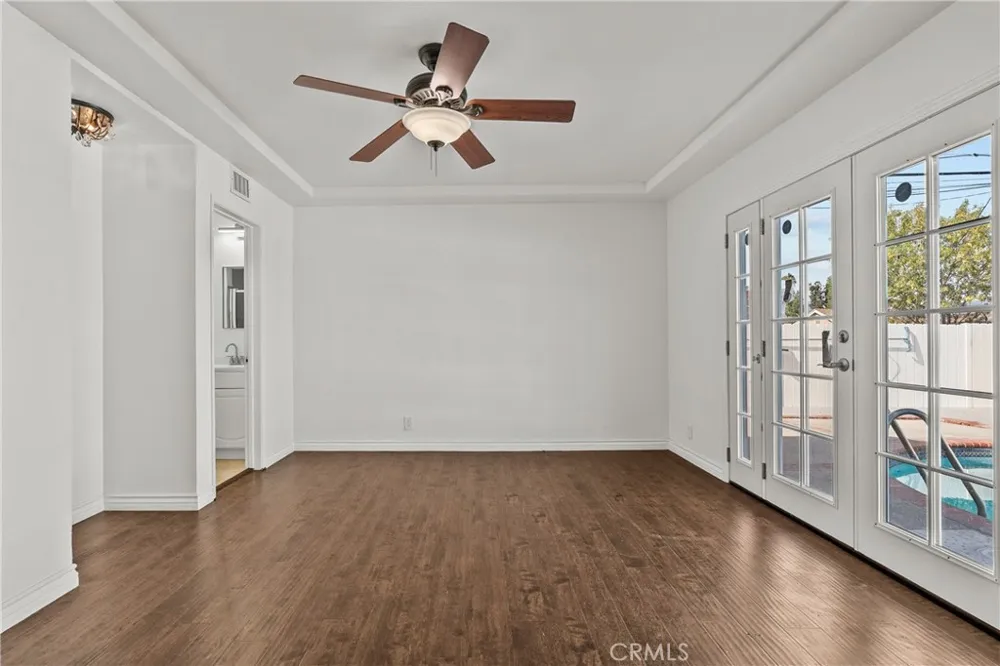 9632 Forbes Avenue Northridge, CA 91343