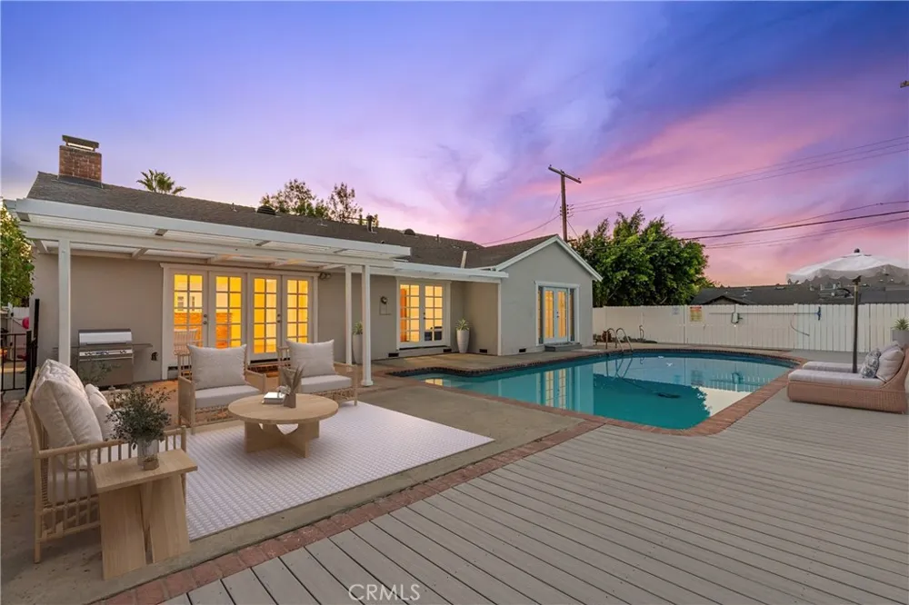 9632 Forbes Avenue Northridge, CA 91343