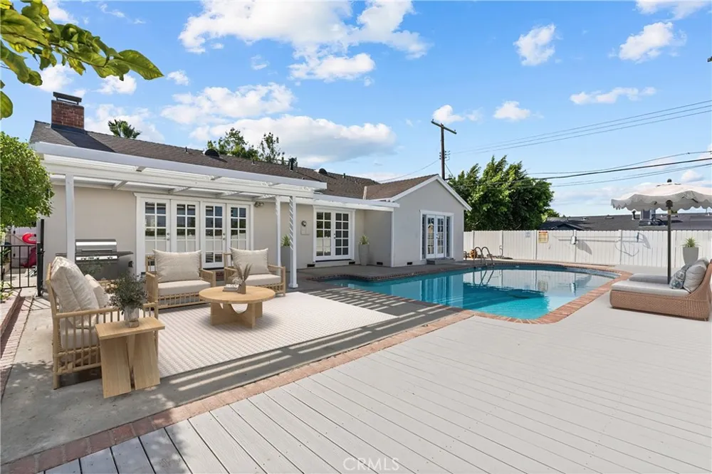 9632 Forbes Avenue Northridge, CA 91343