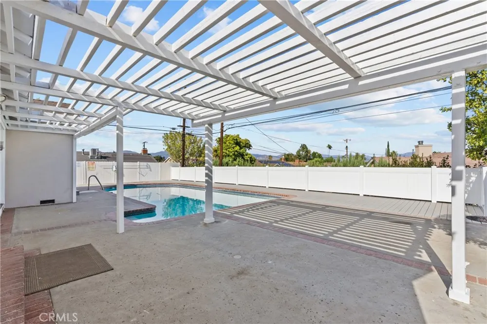 9632 Forbes Avenue Northridge, CA 91343