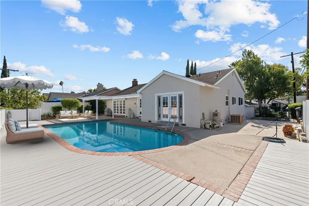 9632 Forbes Avenue Northridge, CA 91343
