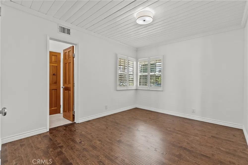 9632 Forbes Avenue Northridge, CA 91343