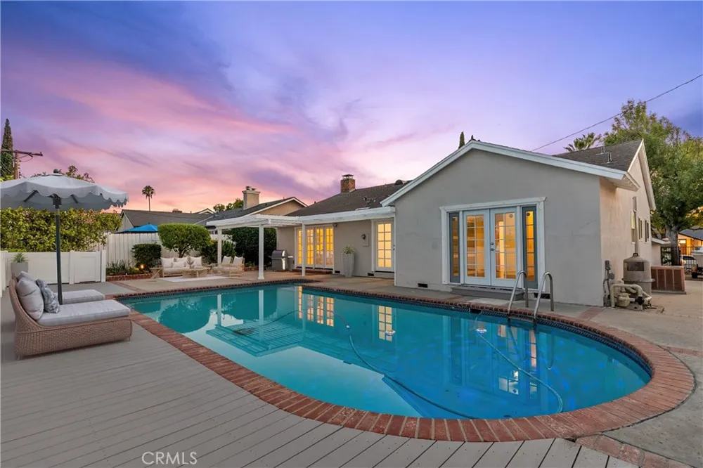 9632 Forbes Avenue Northridge, CA 91343