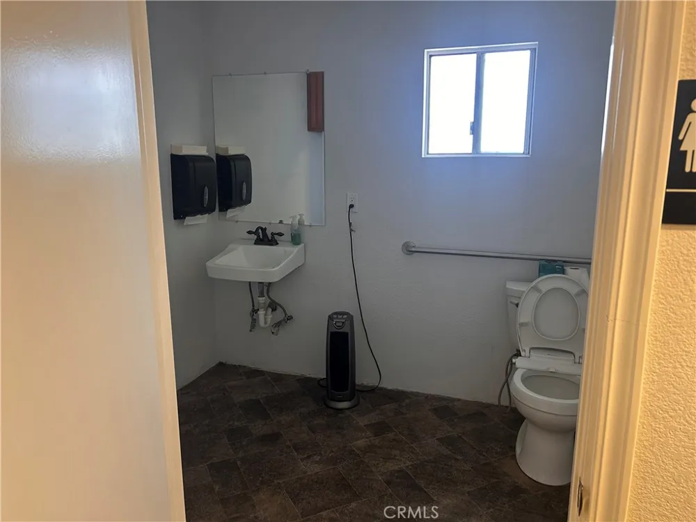 12616 Central Chino, CA 91710