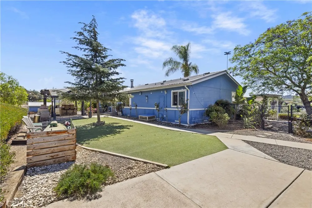 9914 W Lilac Road Escondido, CA 92026