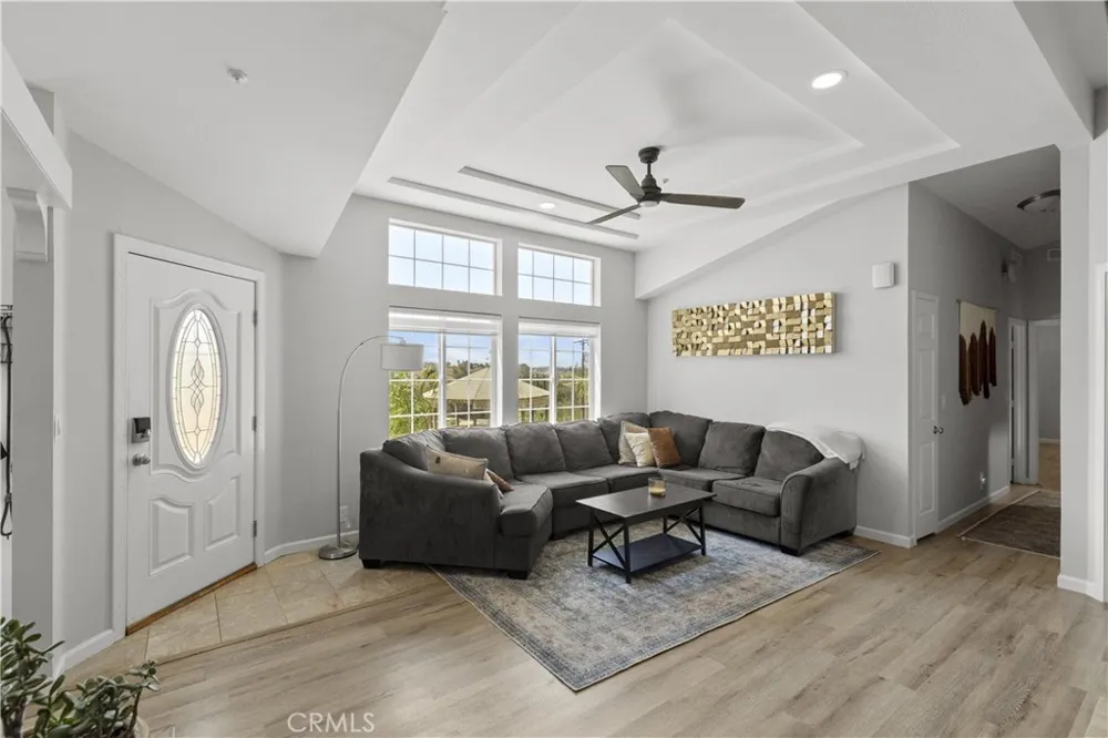 9914 W Lilac Road Escondido, CA 92026