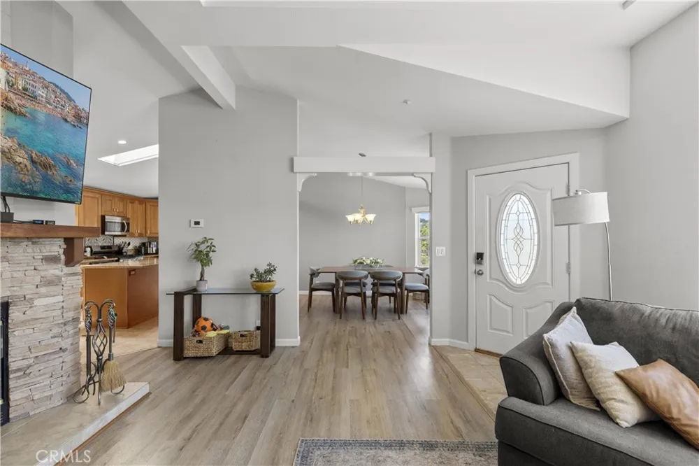 9914 W Lilac Road Escondido, CA 92026