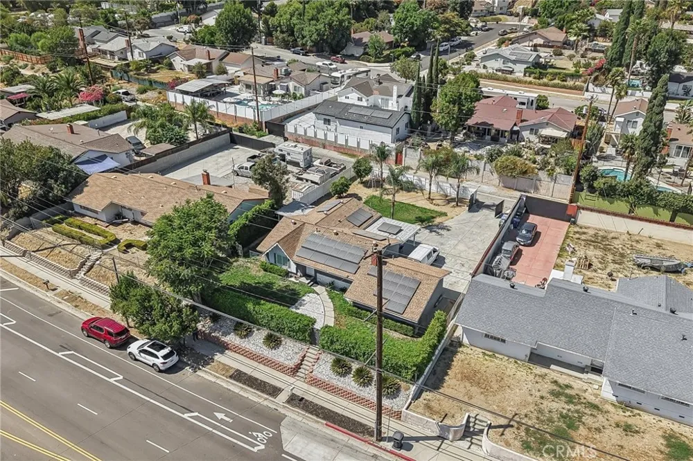 10065 Foothill Los Angeles, CA 91342