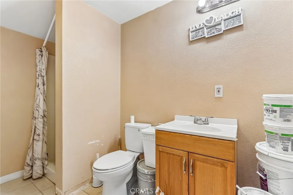 10065 Foothill Los Angeles, CA 91342