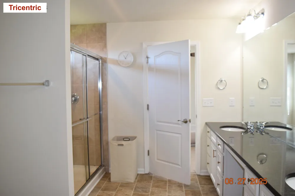 49577 Shoreline Drive Canton, MI 48187