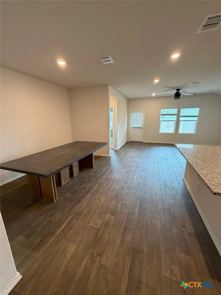 384 Trent Drive New Braunfels, TX 78130