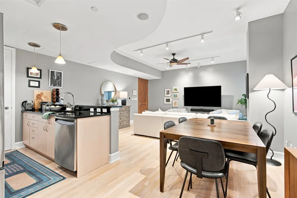901 W 9th Street #216 Austin, TX 78703