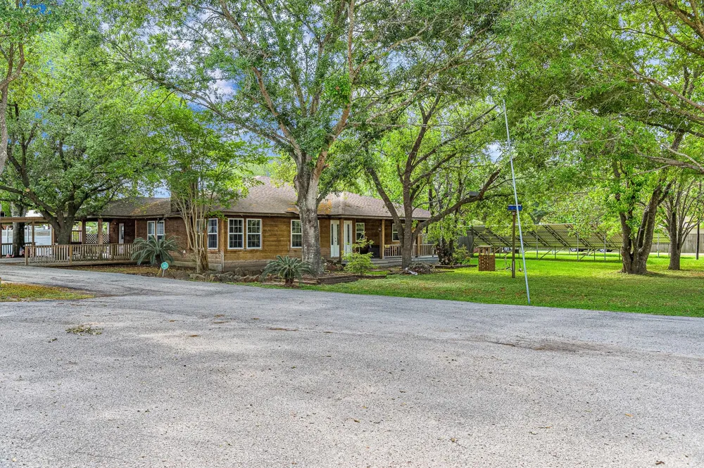 18718 Vickers Road Cypress, TX 77433