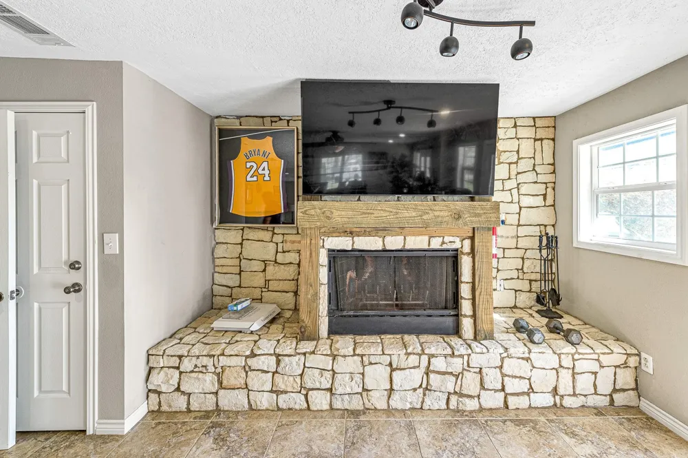 18718 Vickers Road Cypress, TX 77433