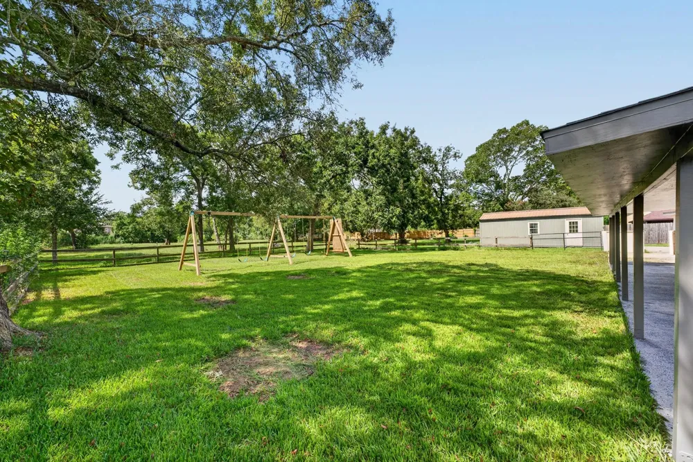 1718 County Road 401 Dayton, TX 77535