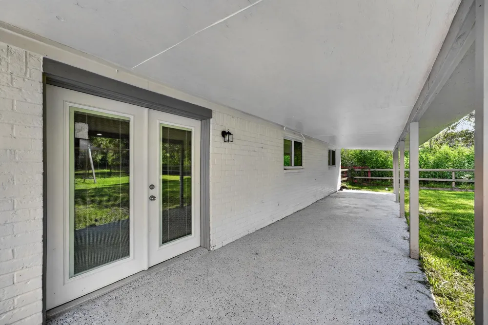 1718 County Road 401 Dayton, TX 77535