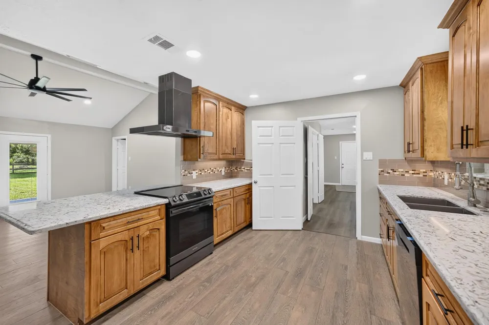1718 County Road 401 Dayton, TX 77535