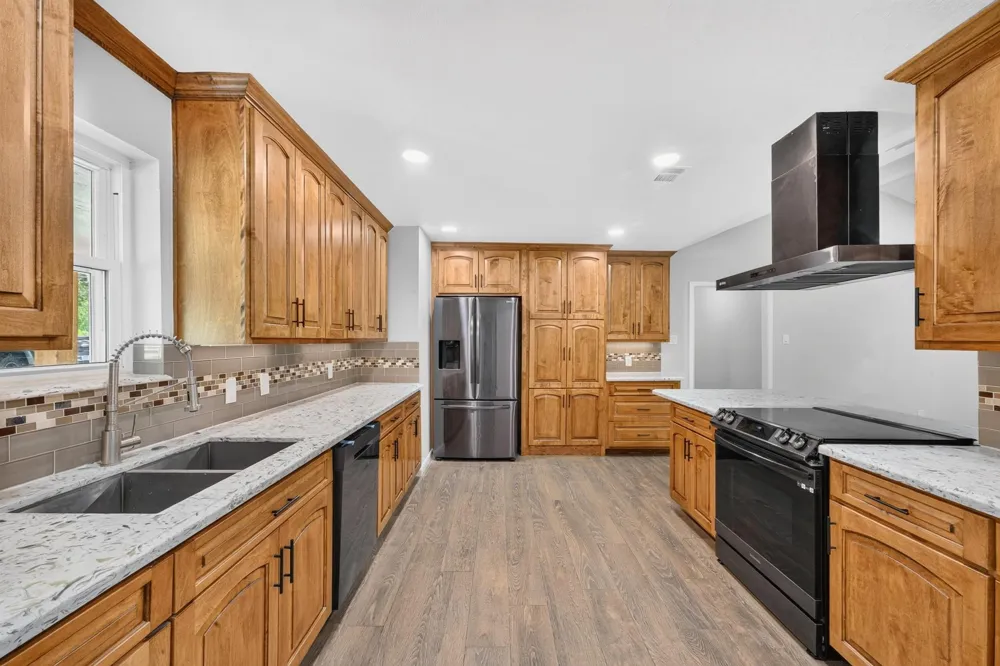 1718 County Road 401 Dayton, TX 77535