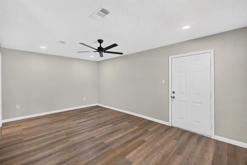 1718 County Road 401 Dayton, TX 77535