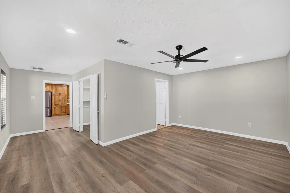 1718 County Road 401 Dayton, TX 77535