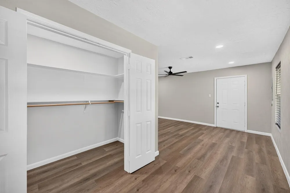 1718 County Road 401 Dayton, TX 77535