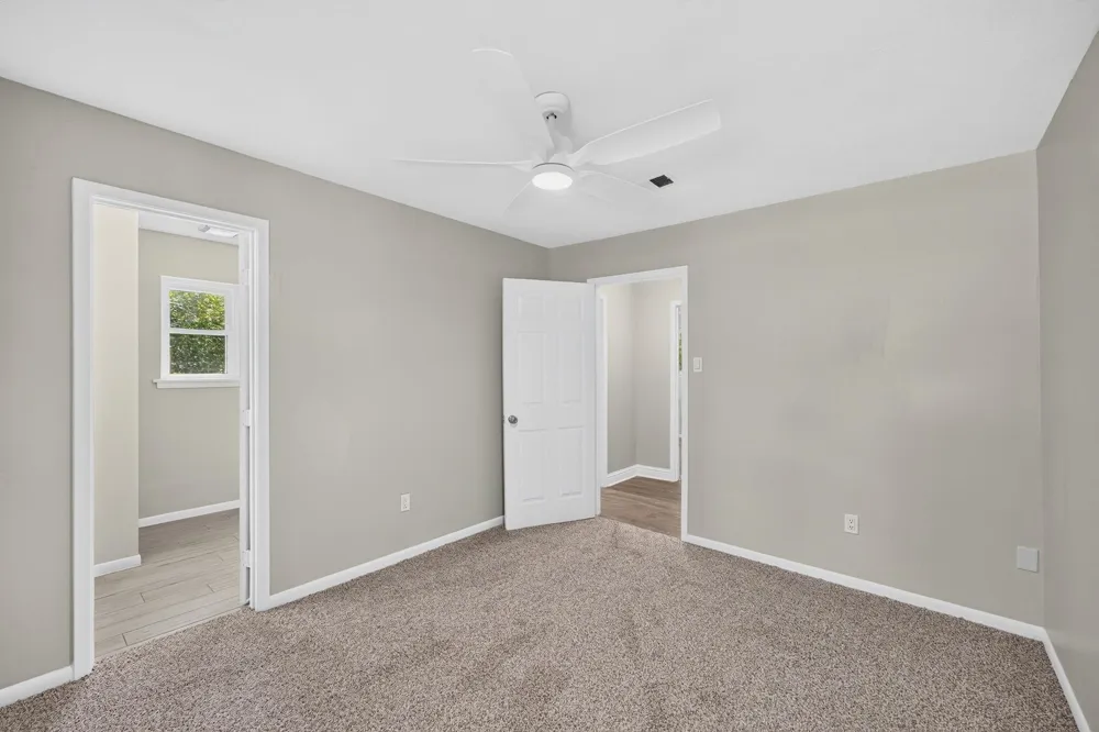 1718 County Road 401 Dayton, TX 77535