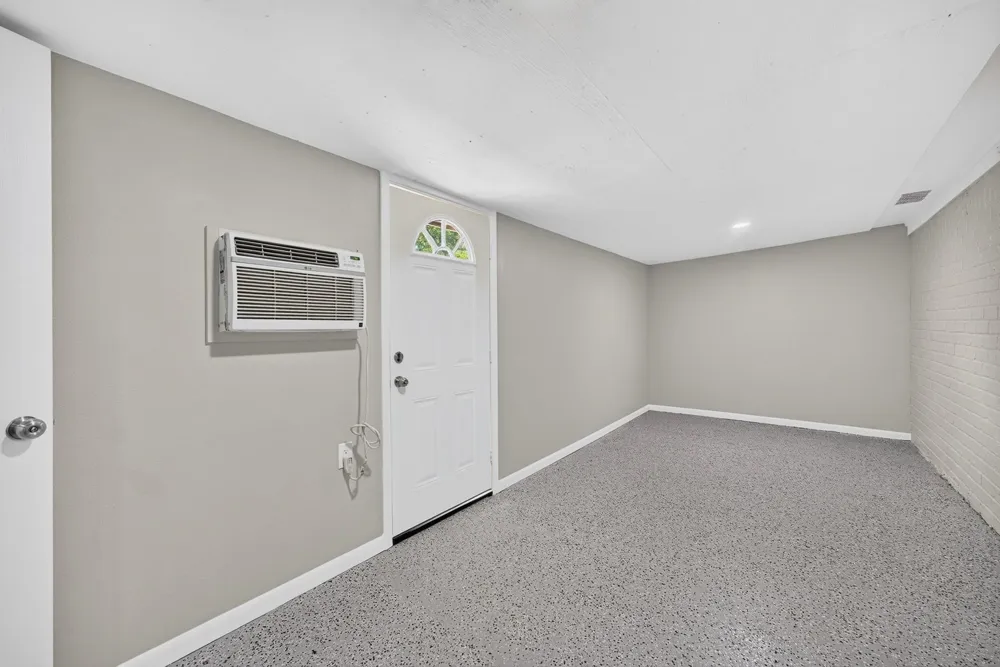 1718 County Road 401 Dayton, TX 77535
