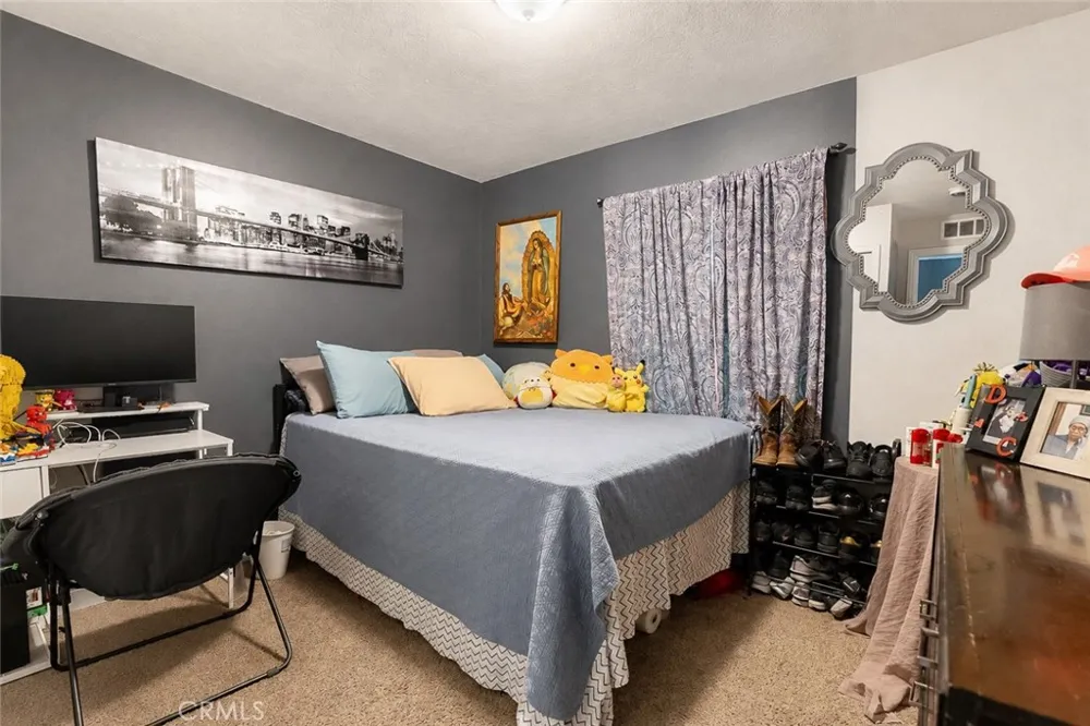 1321 Vale Bakersfield, CA 93306