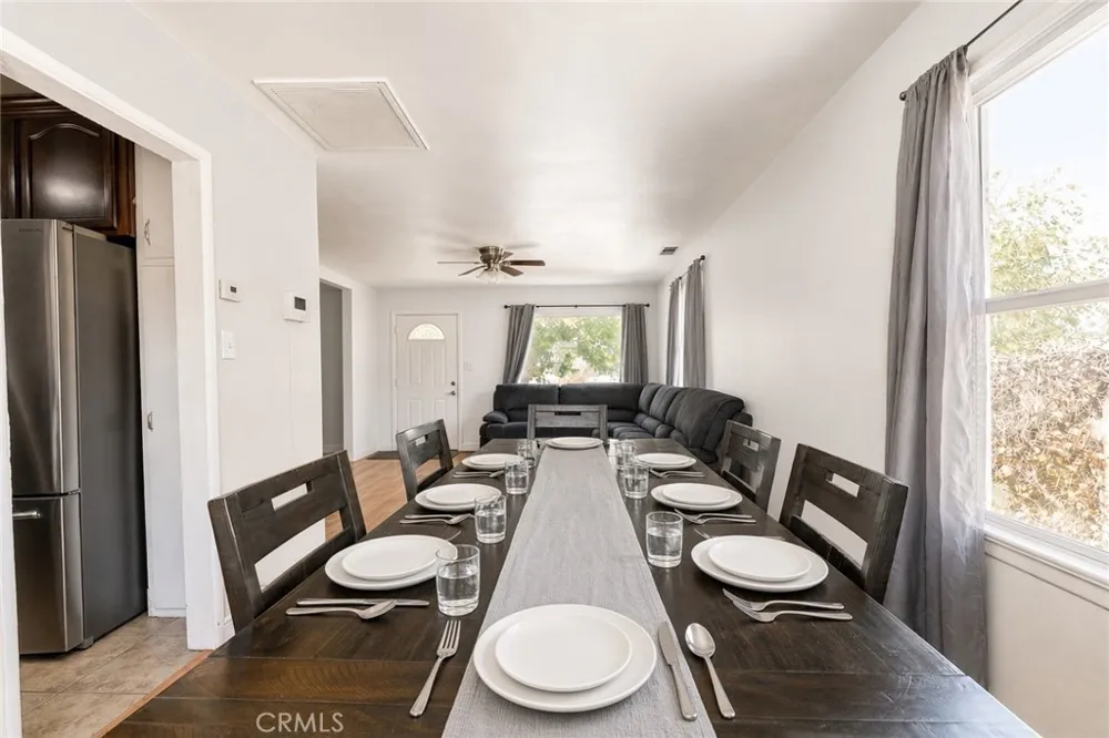 1321 Vale Bakersfield, CA 93306